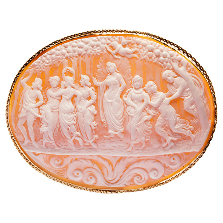 Brosche mit antiker Waldszene