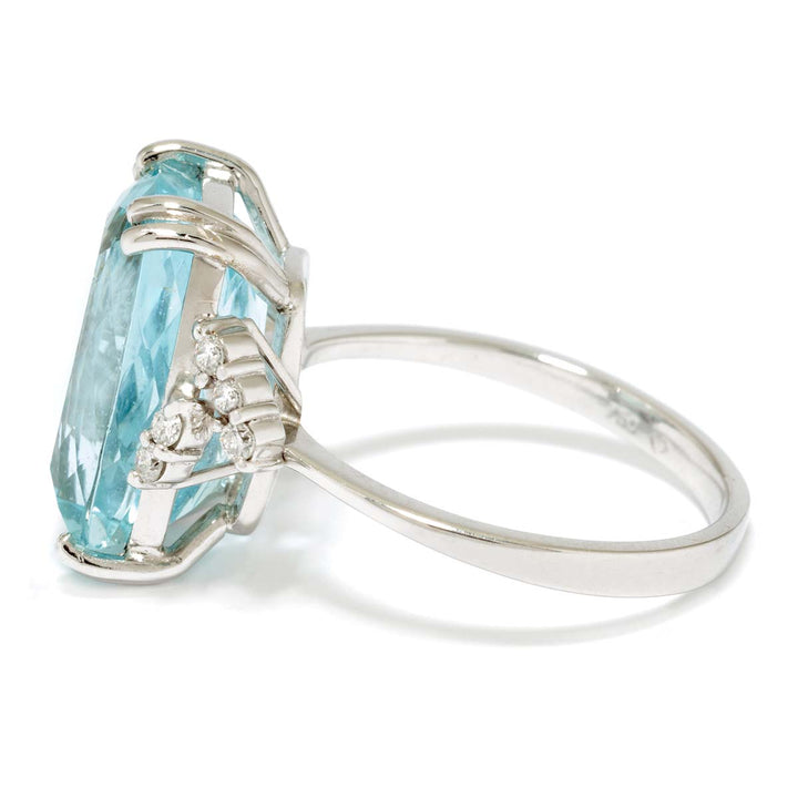Aquamarin-Brillantring