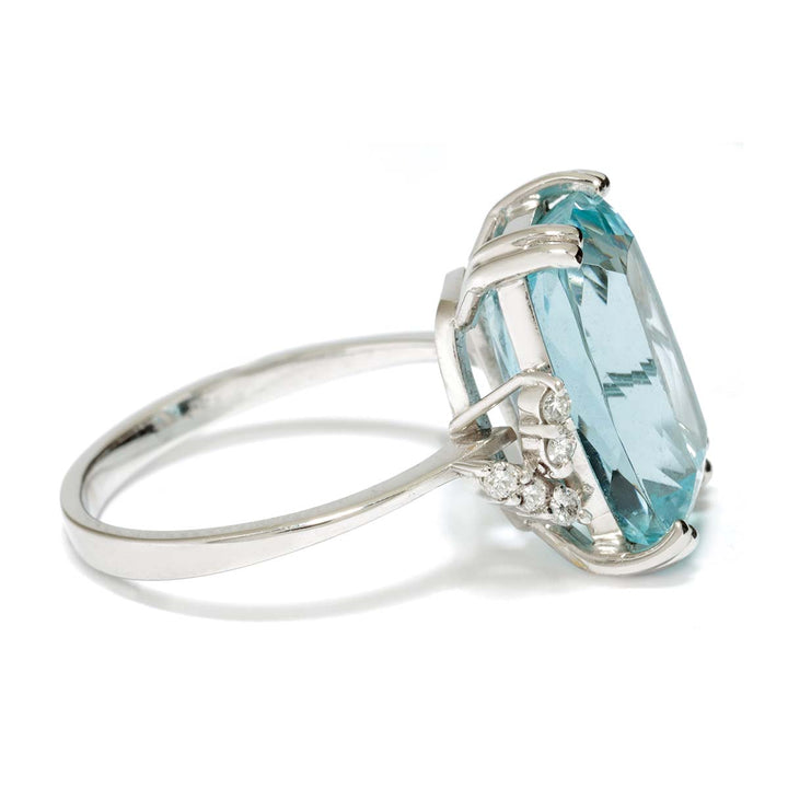 Aquamarin-Brillantring