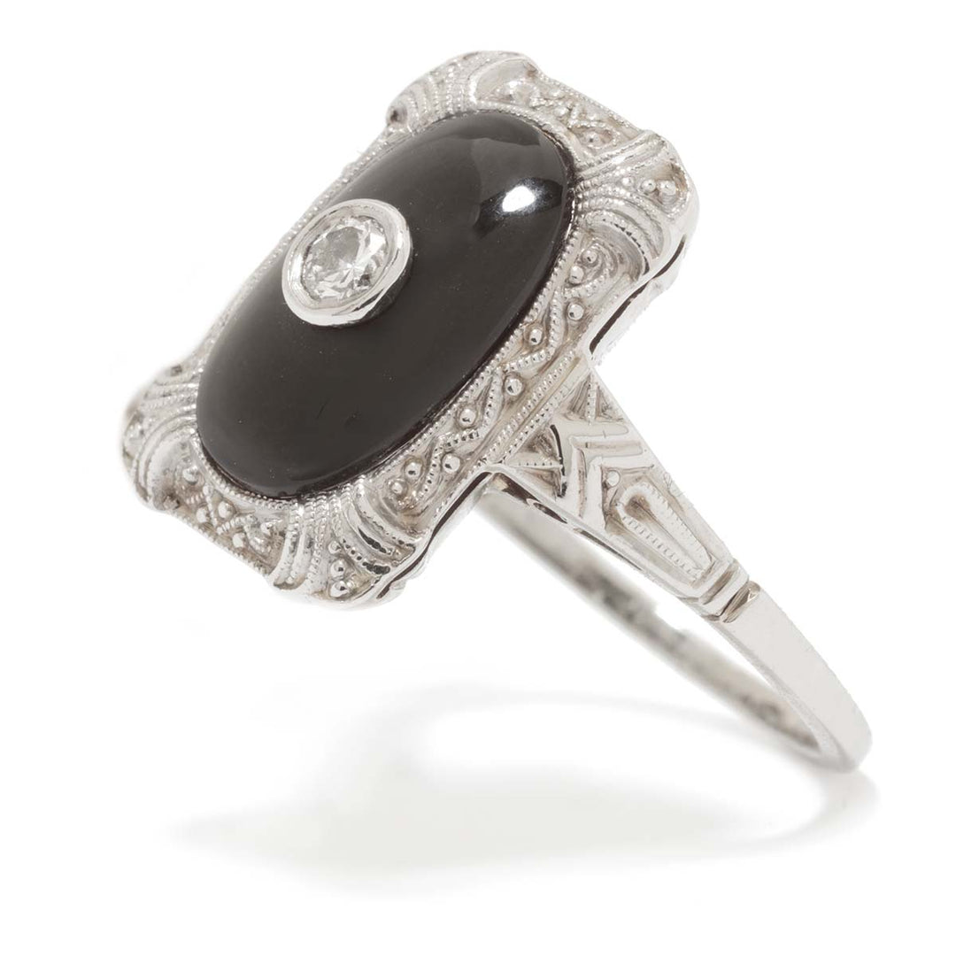 Onyx-Diamant-Ring