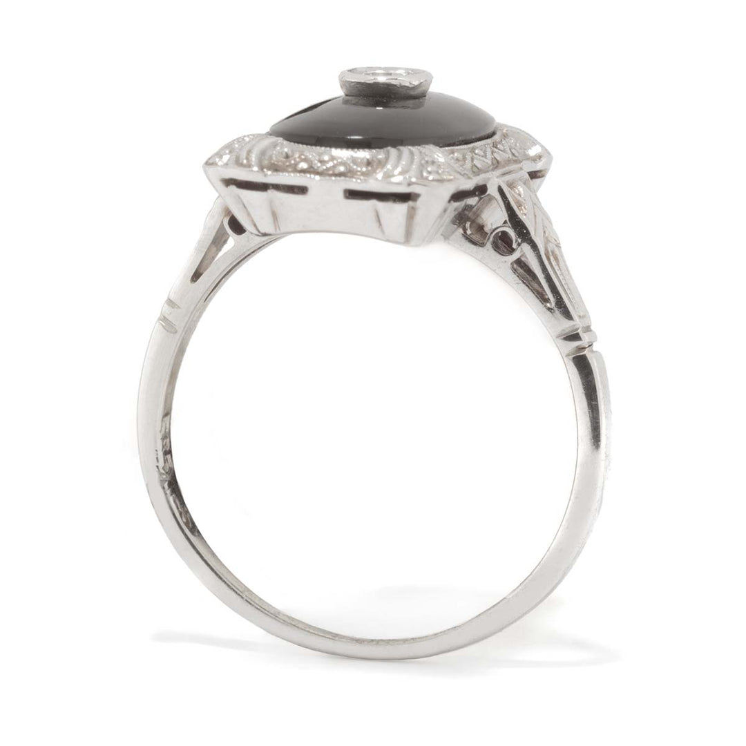 Onyx-Diamant-Ring