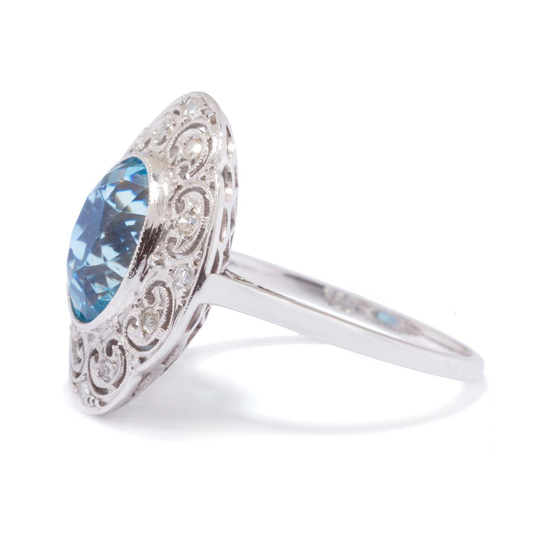 Aquamarin-Diamant-Ring