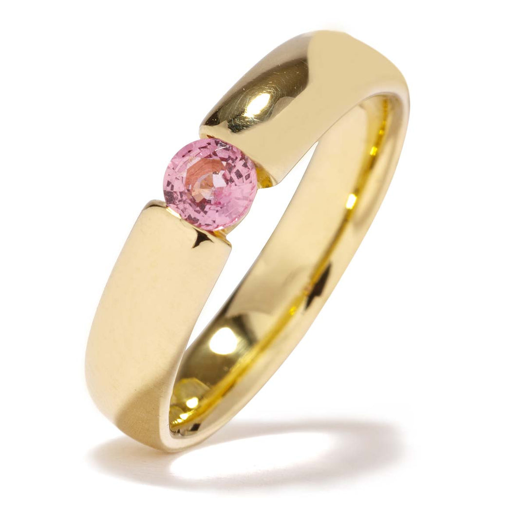 Pinker Saphir-Ring